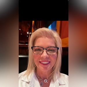 Meet your Posher, Linda